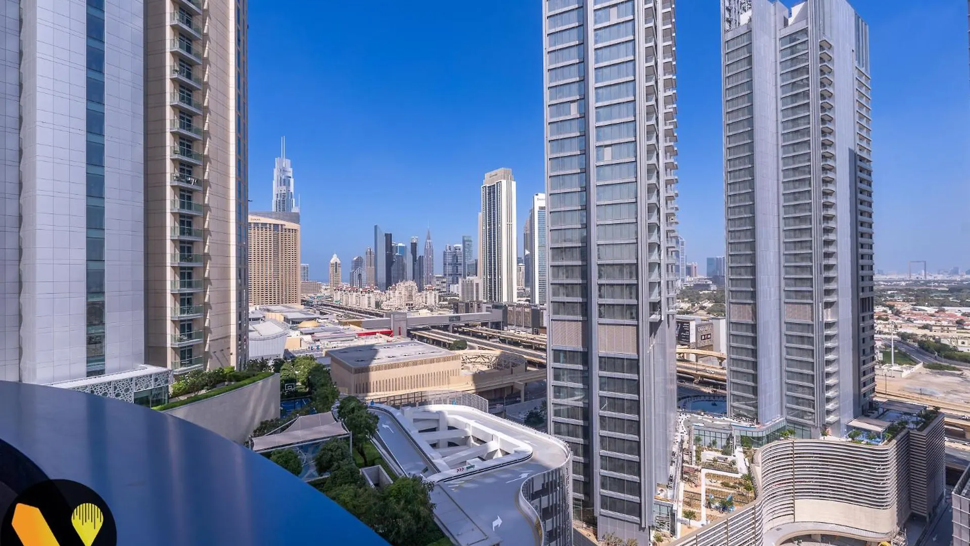 Vogue Damac Mall Street Near Burj Khalifa Apartment Dubai United Arab Emirates